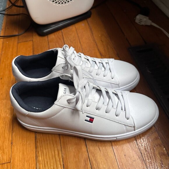 Tommy Hilfiger Men's White Sneakers - Picture 3 of 3